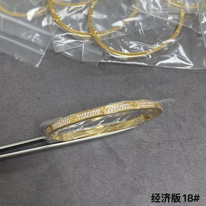 Cartier bracelet 03lyh235